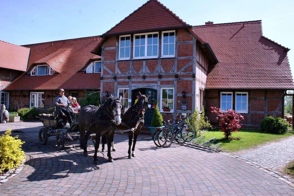 Flair Seehotel Zielow Ludorf Exteriör bild
